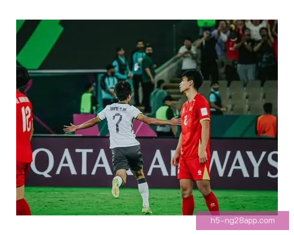 国足U23三球完胜越南闯决赛